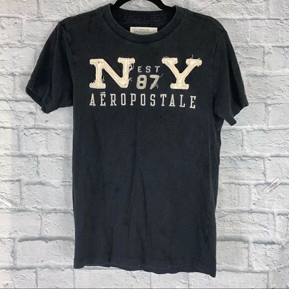 Aeropostale short sleeve crewneck top w/distressed letters black size XS Men - Picture 1 of 3